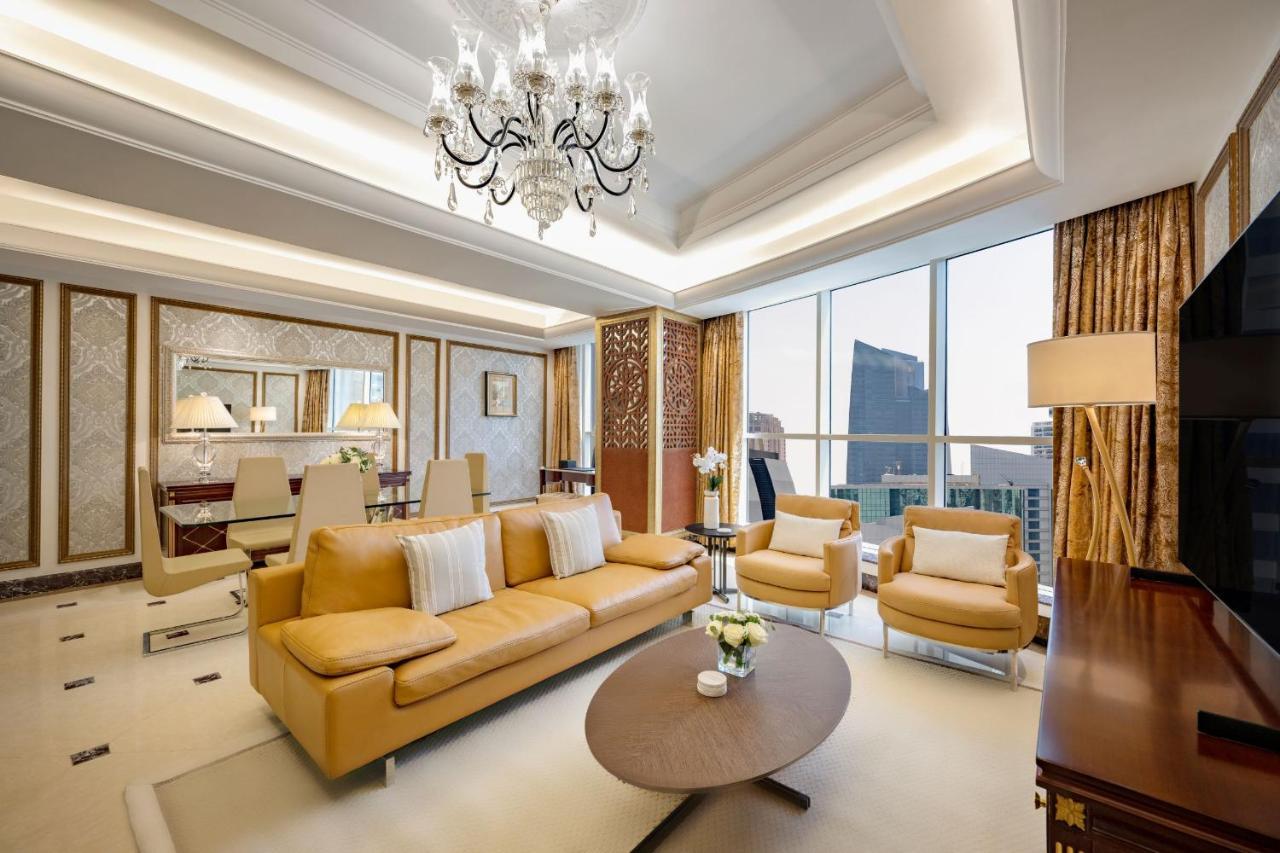 Dusit Hotel & Suites - Doha Dış mekan fotoğraf A suite at the hotel