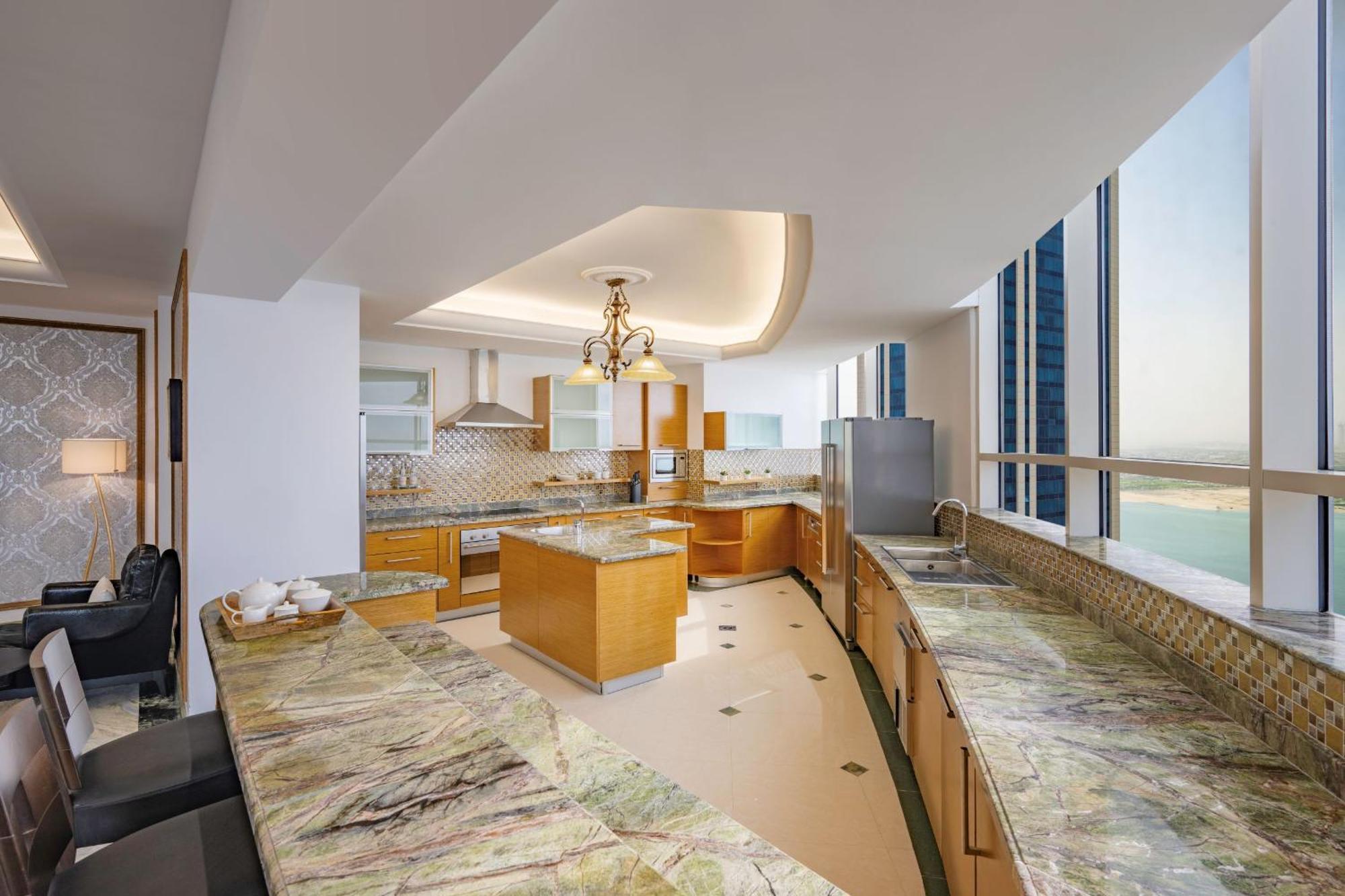 Dusit Hotel & Suites - Doha Dış mekan fotoğraf A kitchen in a penthouse