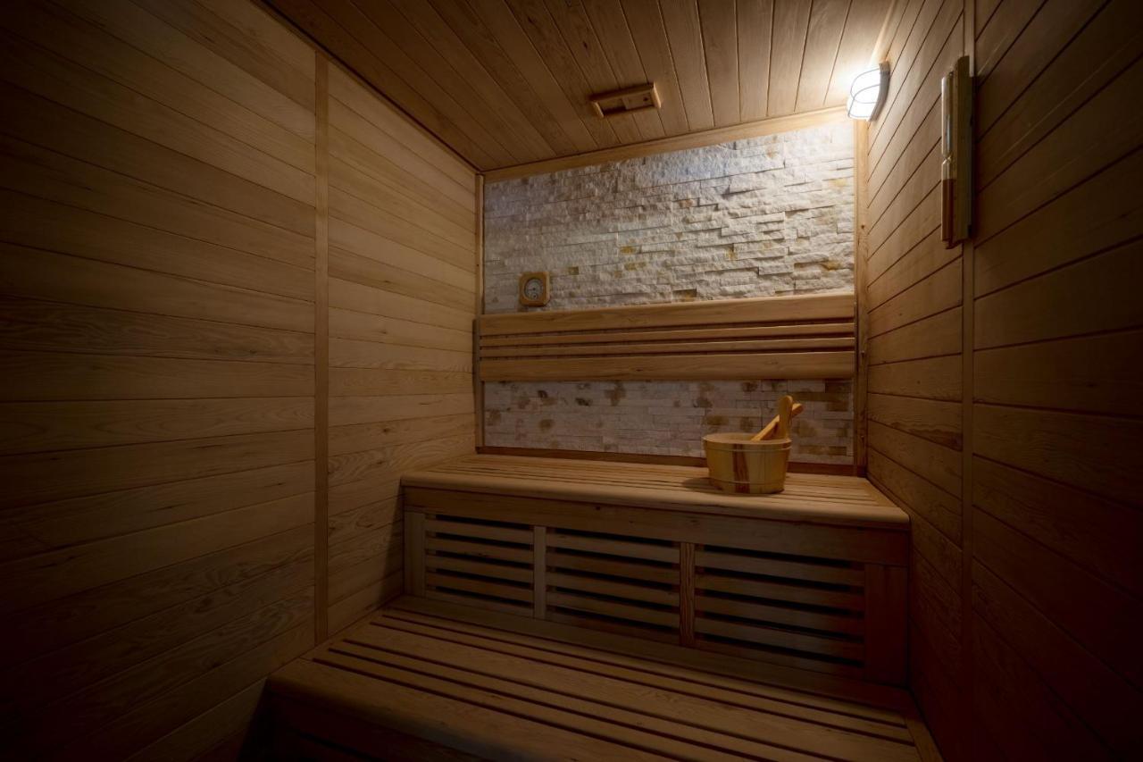 Dusit Hotel & Suites - Doha Dış mekan fotoğraf A Finnish sauna